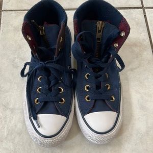 Converse Women’s Navy Trainer , size 5